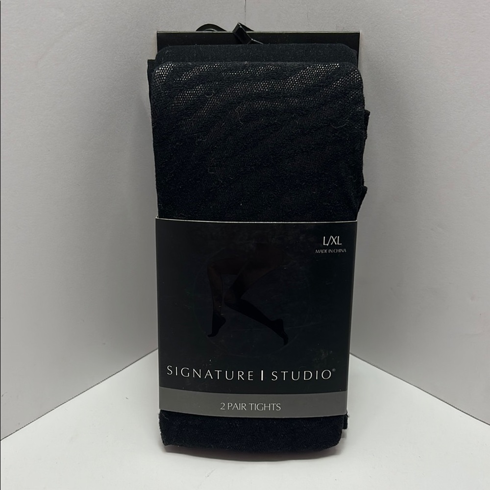 Signature Studio Classic Black Leggings